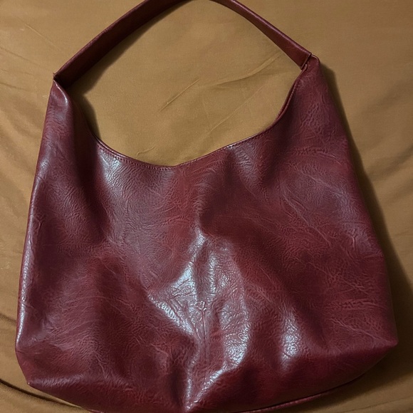 🆕NWOT Burgundy Hobo Womens/Juniors  Bag/Purse - Faux Leather - Picture 2 of 8